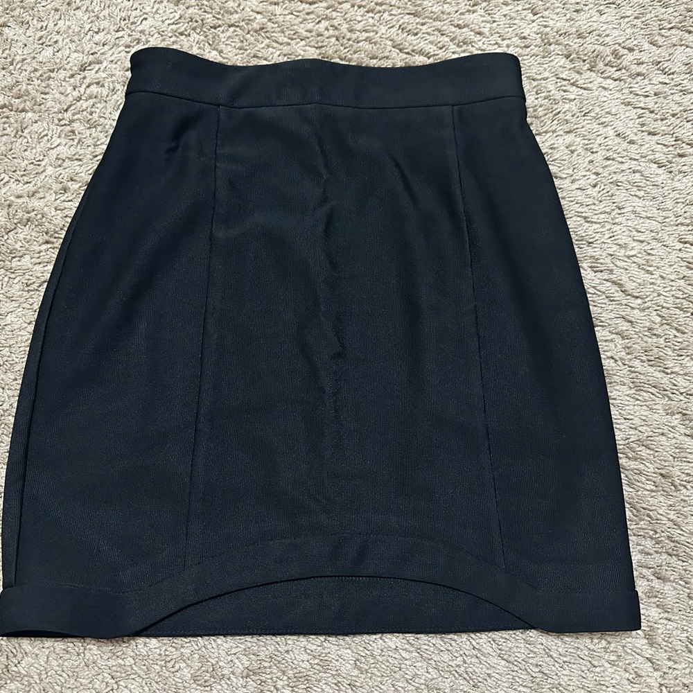 Tobi Womens Small Black Bandage Tight Mini Skirt. C-11